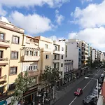Lightbooking Junto A La Playa Canteras